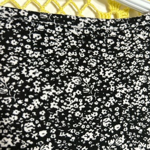 Black Forever 21 Floral Jumsuit M - Picture 3 of 13